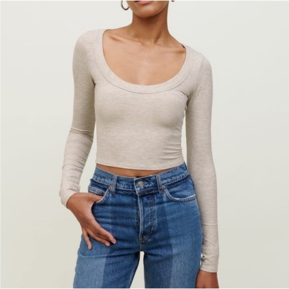 Reformation Tops - Reformation Paige Beige Greige Ribbed Long Sleeve Scoop Neck Crop Top XS